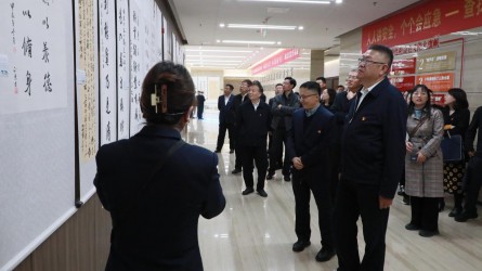 國(guó)家能源局甘肅監(jiān)管辦公室機(jī)關(guān)黨委等參觀甘肅工程咨詢集團(tuán)廉潔文化作品展